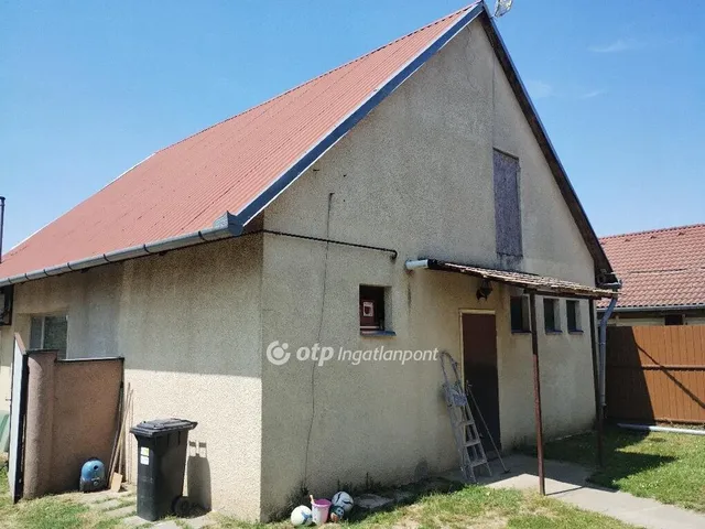 Eladó ház Szentliszló 170 nm