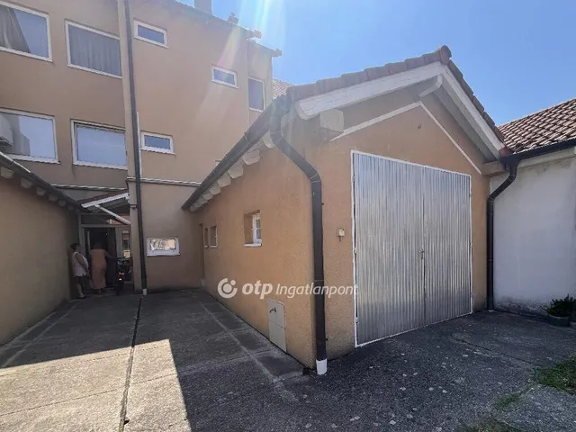 Eladó kereskedelmi és ipari ingatlan Lenti 154 nm