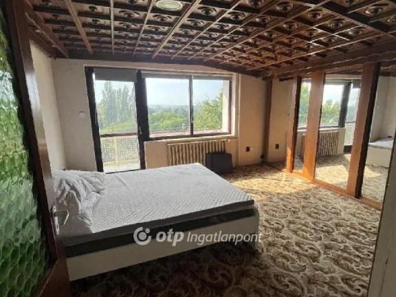Eladó ház Vonyarcvashegy 209 nm
