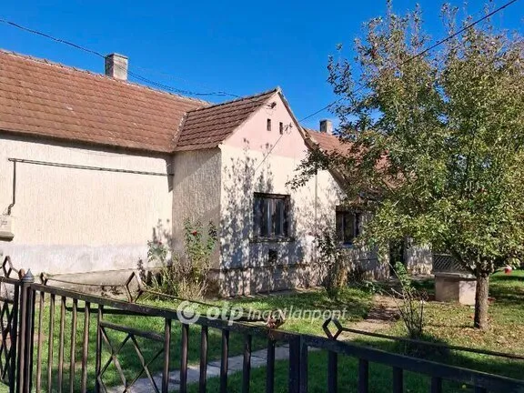 Eladó ház Iklódbördőce 78 nm