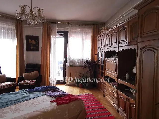 Téglalakás · 5 hálószoba · 334 m² · 180.000.000 Ft