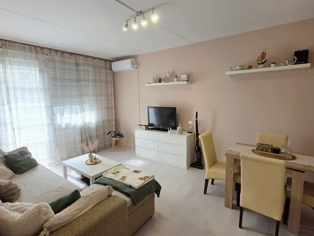 Eladó lakás Debrecen, Vénkert 35 nm