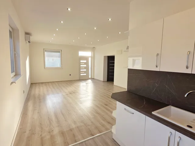 Eladó ház Hajdúhadház 84 nm