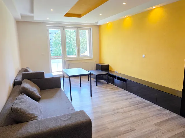 Eladó lakás Debrecen, Libakert, Viola utca 55 nm