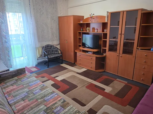Kiadó lakás Debrecen, Újkert, Görgey utca 2 18 nm
