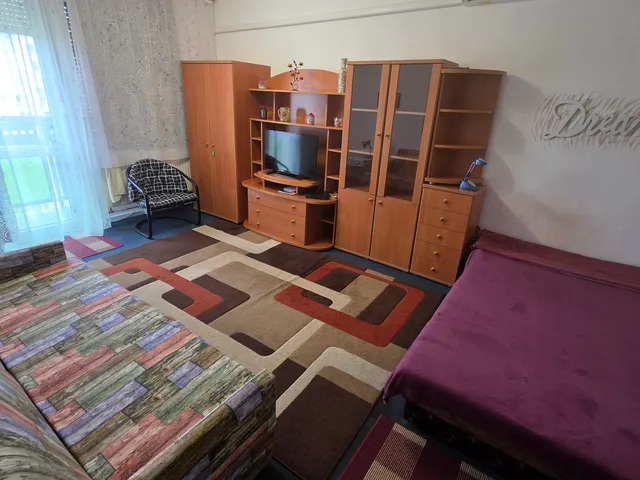 Kiadó lakás Debrecen, Újkert, Görgey utca 2 18 nm
