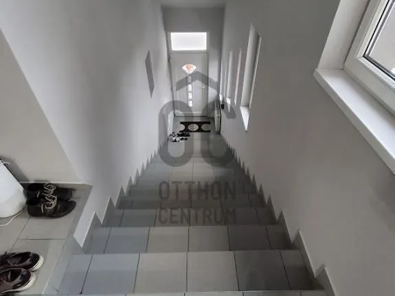 Eladó ház Cegléd 240 nm