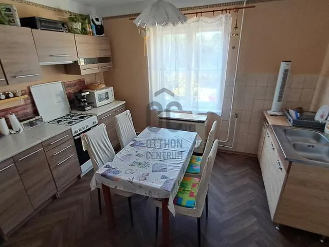 Eladó ház Újszilvás 66 nm