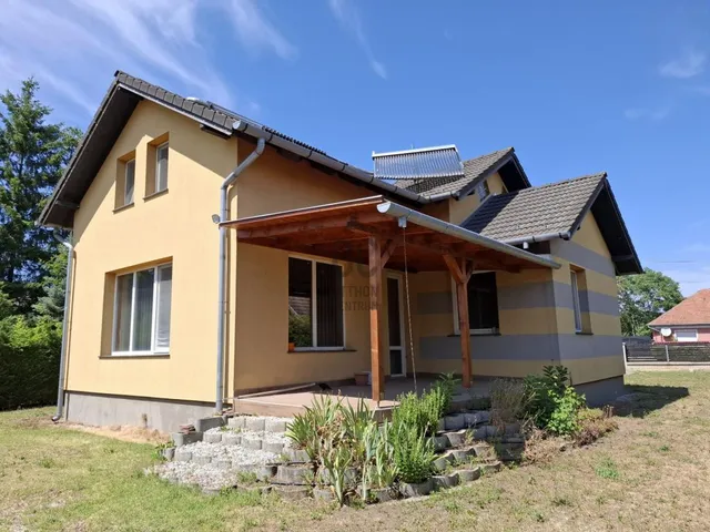 Eladó ház Nagykáta 170 nm