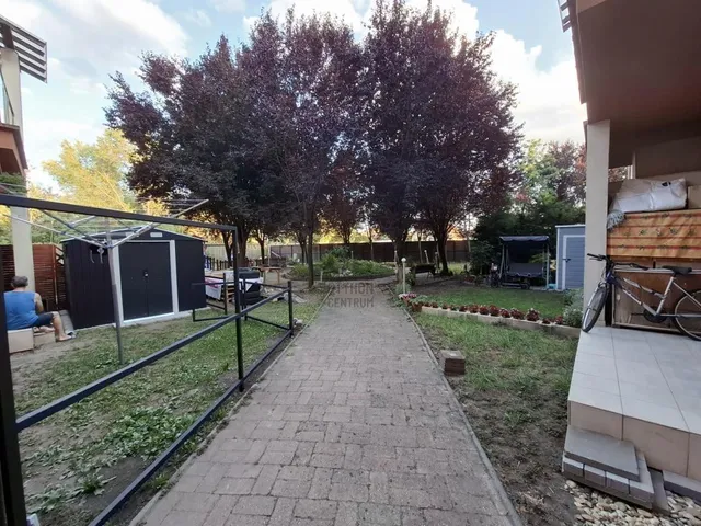 Eladó lakás Üllő 52 nm