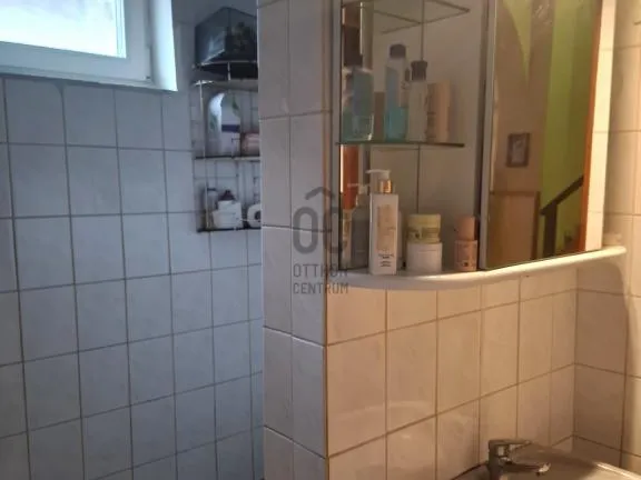 Eladó ház Üllő 84 nm