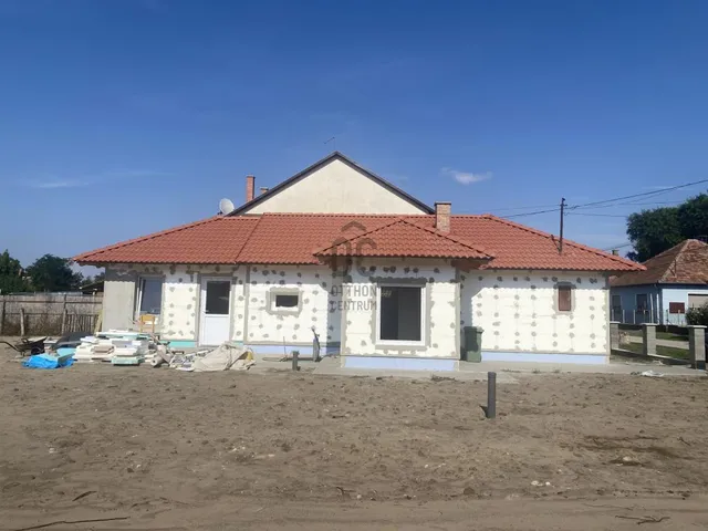 Eladó ház Abony 56 nm