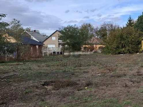 Eladó telek Dánszentmiklós 3971 nm