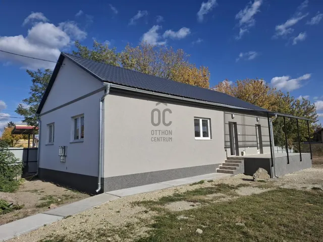 Eladó ház Tápiószentmárton 93 nm