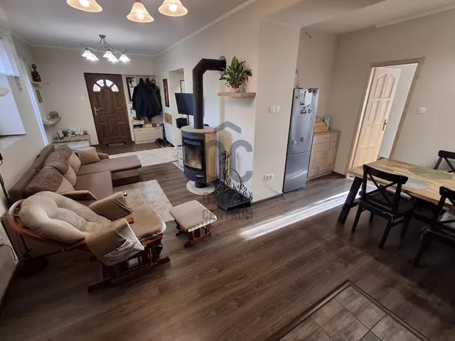 Eladó ház Tápiószentmárton 69 nm