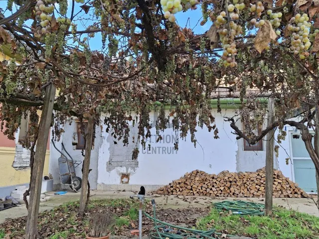 Eladó ház Tápiószentmárton 69 nm