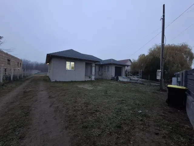 Eladó ház Nagykáta 163 nm