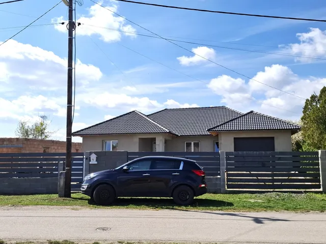 Eladó ház Nagykáta 163 nm