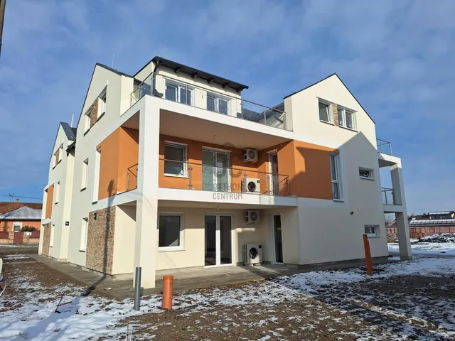 Eladó lakás Albertirsa 110 nm