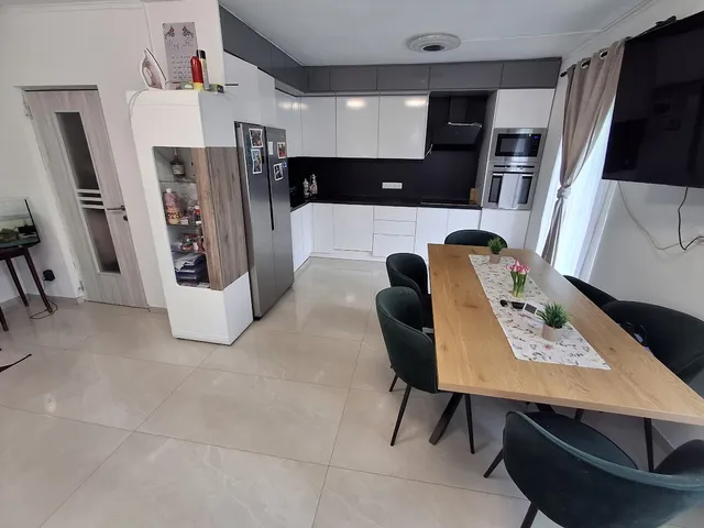 Eladó lakás Cegléd 65 nm