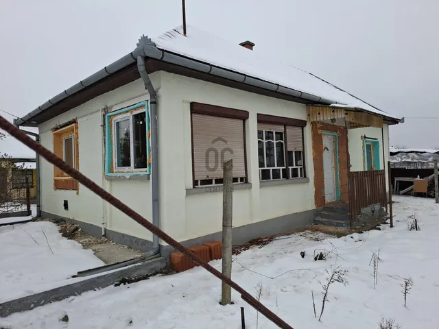 Eladó ház Tápiószentmárton 74 nm