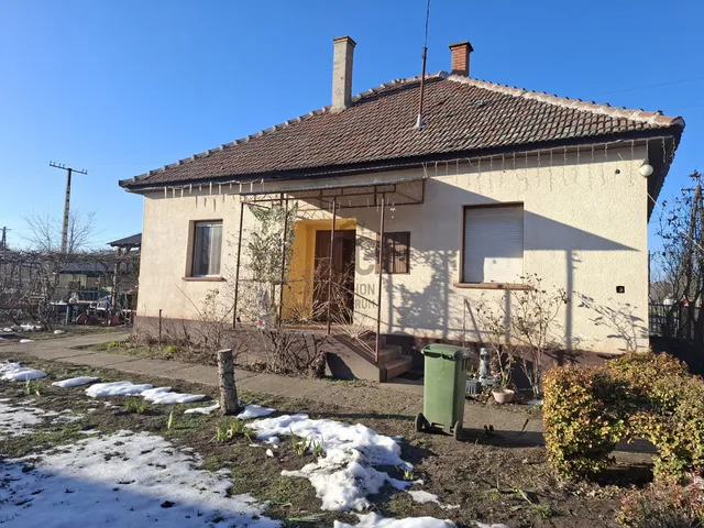 Eladó ház Újszilvás 88 nm