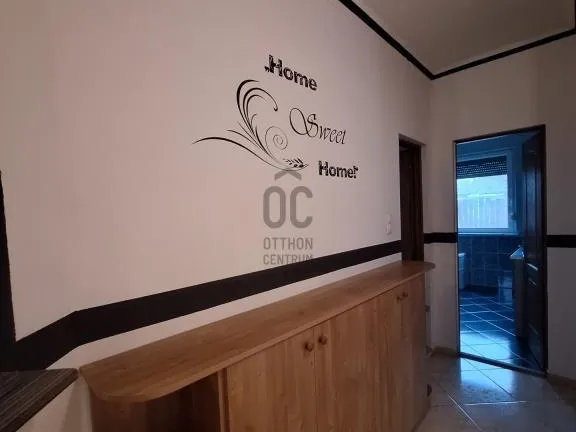 Eladó ház Üllő 280 nm