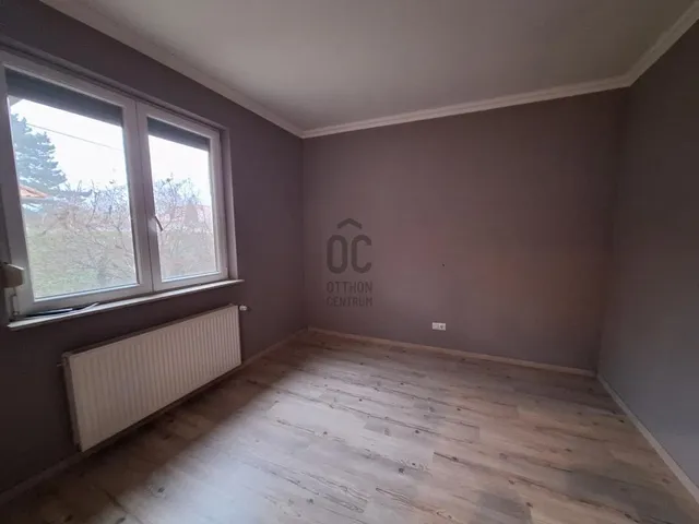 Eladó ház Üllő 282 nm
