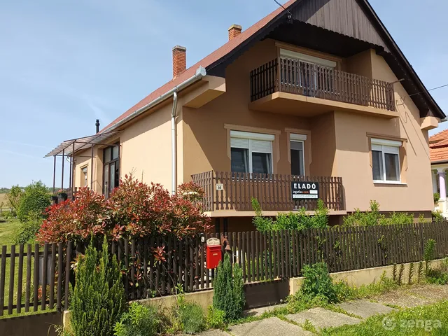 Eladó ház Nagyrada 151 nm