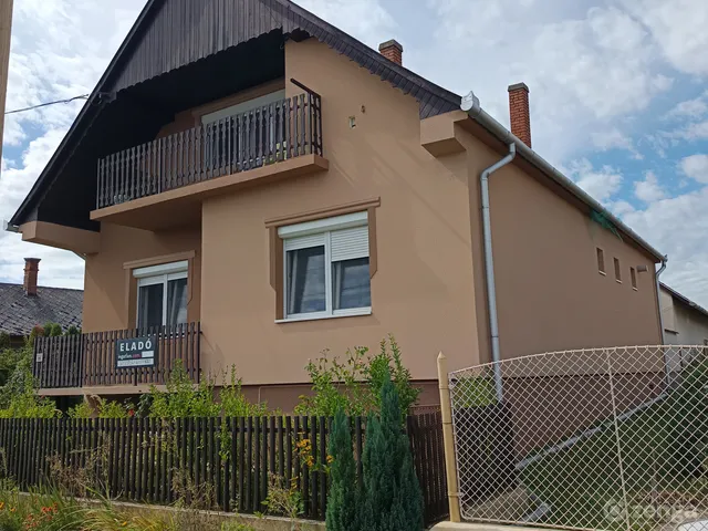 Eladó ház Nagyrada 151 nm