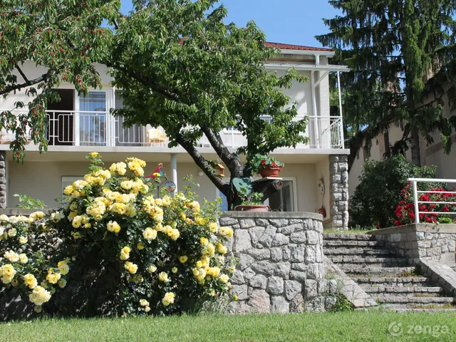 Eladó ház Pécs, Mecsekoldal 230 nm