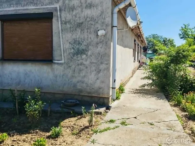 Eladó ház Hencse 72 nm