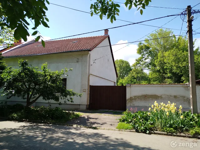 Eladó ház Székesfehérvár, Búrtelep, Bem József utca 133 nm
