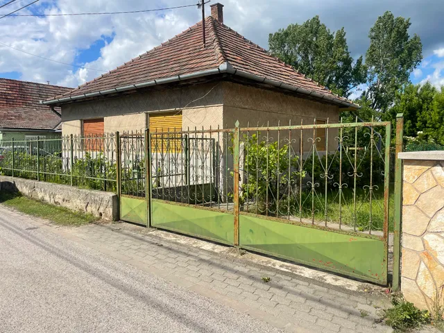 Eladó ház Sződ 71 nm