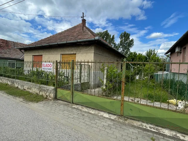 Eladó ház Sződ 71 nm