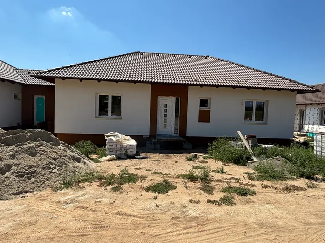 Eladó ház Csörög 91 nm