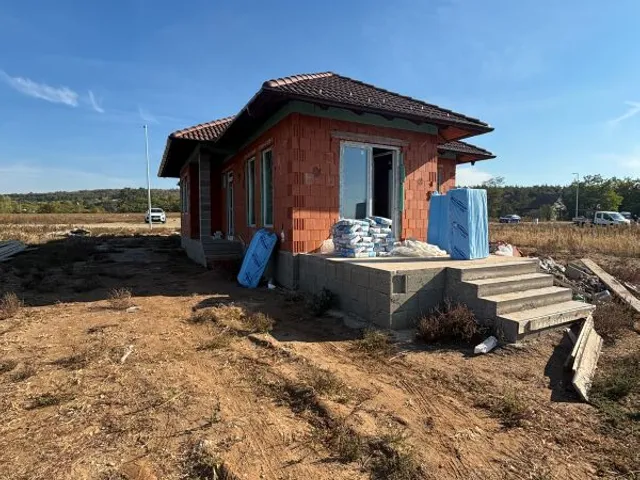 Eladó ház Csörög 92 nm