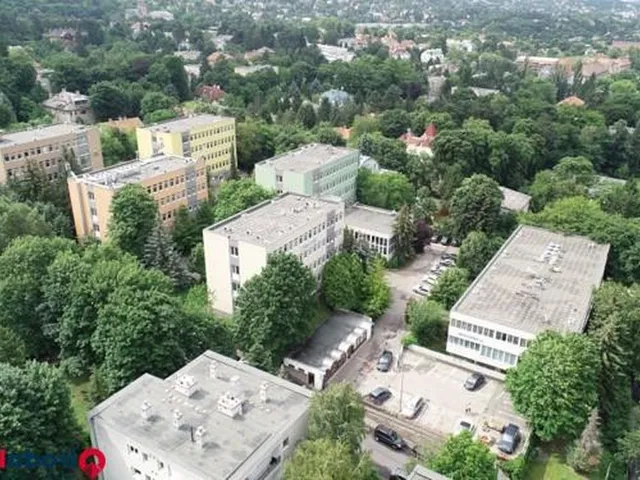 Kiadó kereskedelmi és ipari ingatlan Budapest II. kerület, Kurucles 150 nm