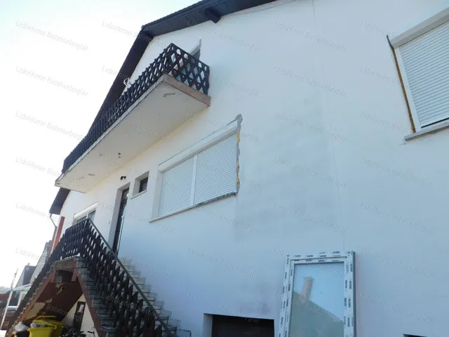 Eladó ház Balatonboglár 270 nm
