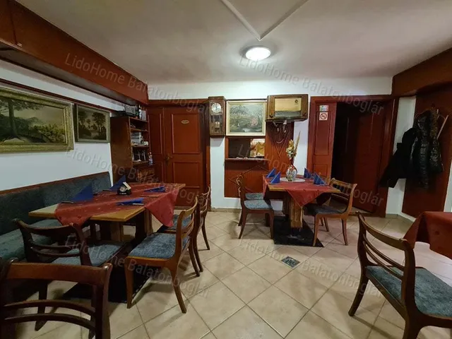 Eladó ház Balatonlelle 360 nm