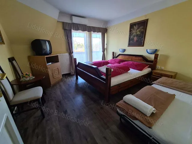 Eladó ház Balatonlelle 360 nm