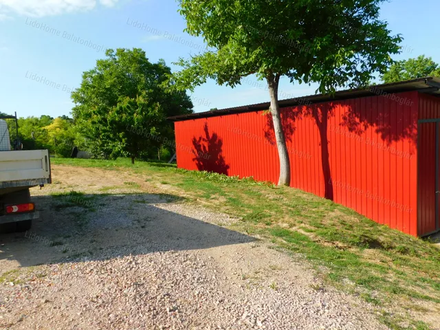 Eladó kereskedelmi és ipari ingatlan Andocs 360 nm