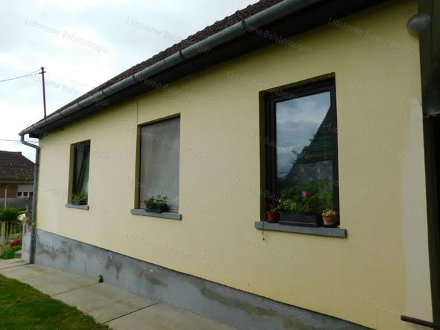 Eladó ház Karád 82 nm