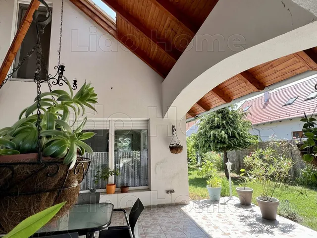 Eladó ház Balatonboglár 310 nm