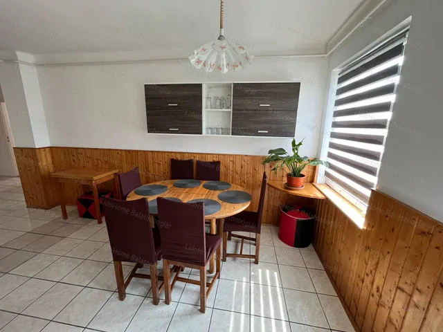 Eladó lakás Balatonboglár 103 nm