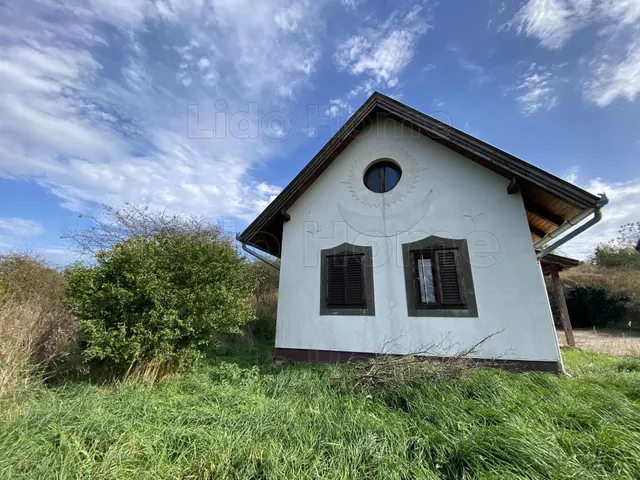 Eladó üdülő és hétvégi ház Hollád 90 nm