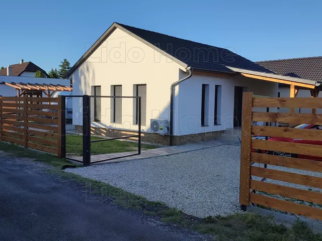 Eladó ház Balatonkeresztúr 100 nm