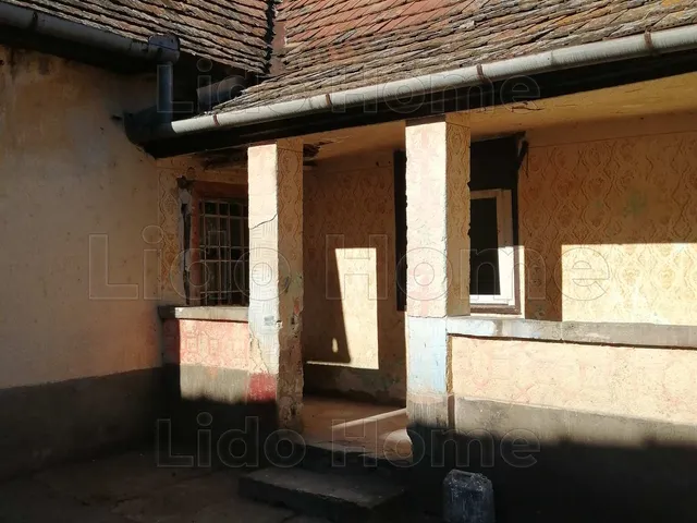 Eladó ház Táska 100 nm