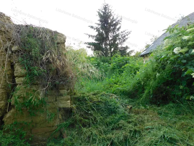 Eladó telek Karád 1395 nm