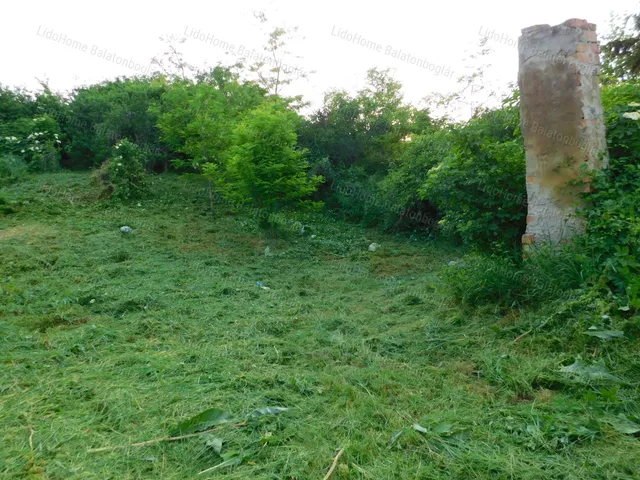 Eladó telek Karád 1395 nm